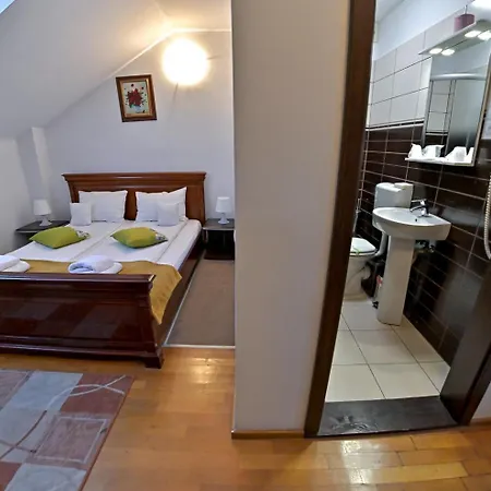 Happy Day - Motorcycle Friendly Casa de hóspedes 3*