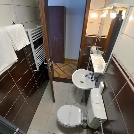 Casa de hóspedes Happy Day - Motorcycle Friendly 3*
