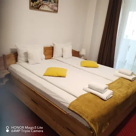 Guest house Happy Day - Motorcycle Friendly 3*